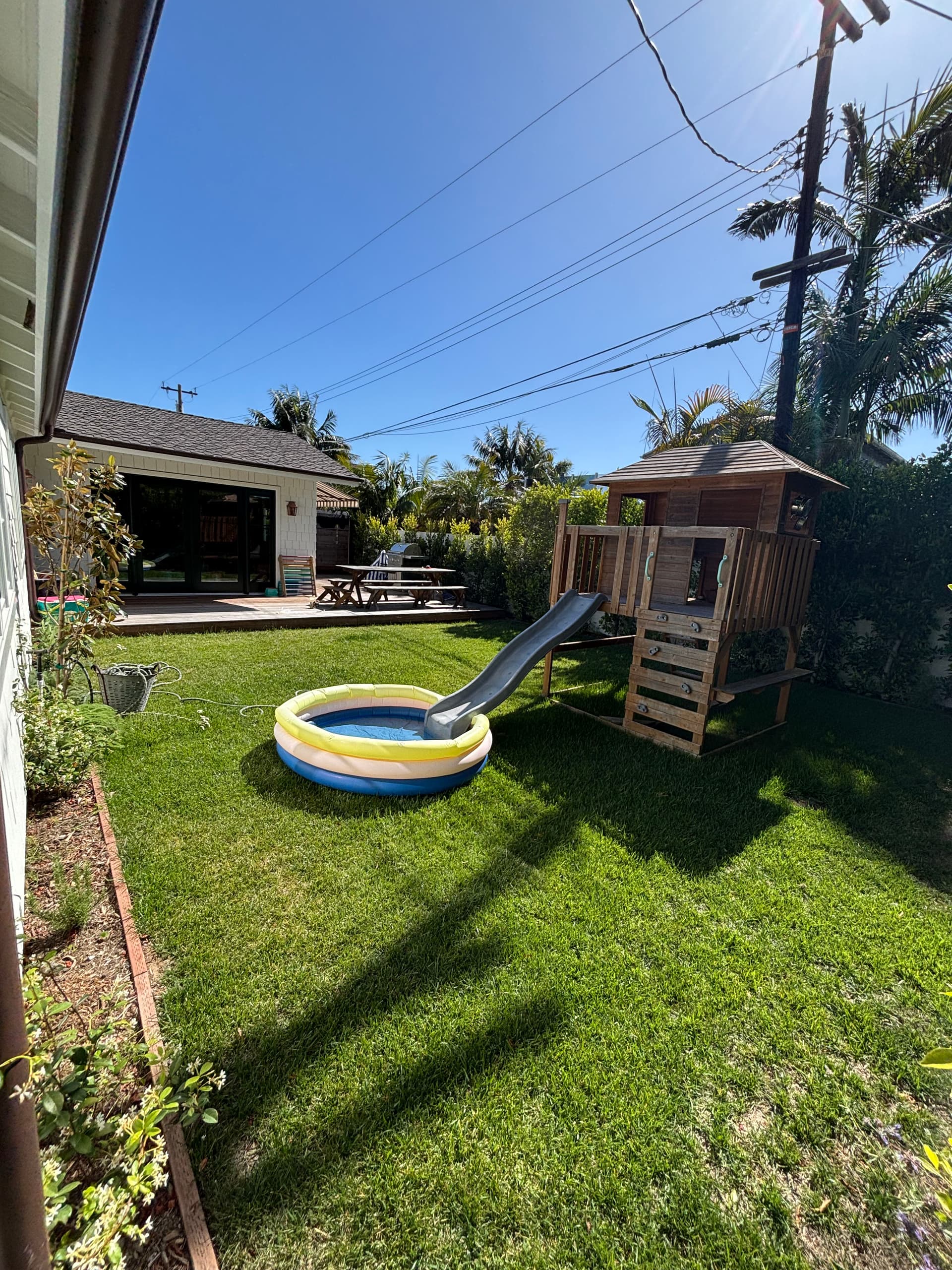 Gallery photos for Costa Mesa Dirt Lot Gets a Full Outdoor Makeover: Image #3