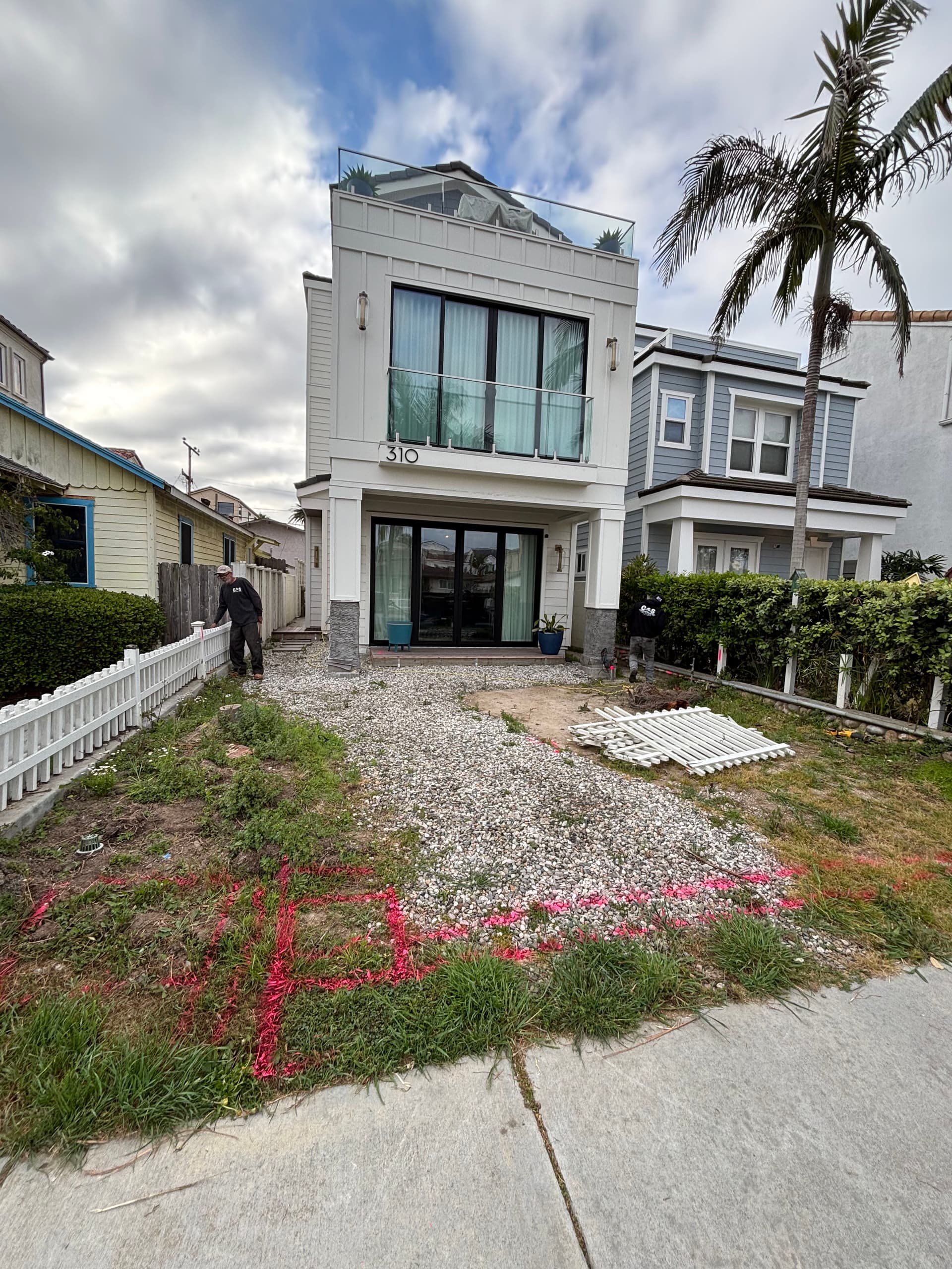 Gallery photos for Dirt Lot Turned Front Patio in Huntington Beach: Image #3